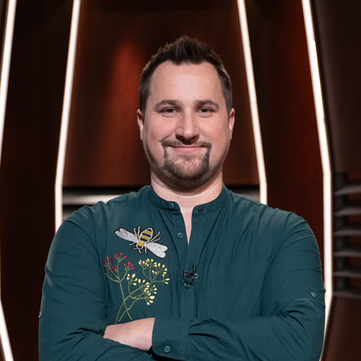 Cápák között – Egy méhész története a kamerák mögül